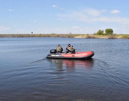 Под Благовещенском водолазы ищут тело пропавшего рыбака