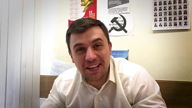 Депутат саратовской облдумы обвинил коллегу в сталкивании с лестницы
