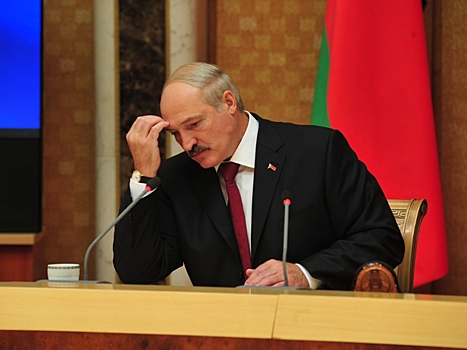 "Стратегия конфронтации со всеми": политологи рассказали о "хитром плане" Александра Лукашенко