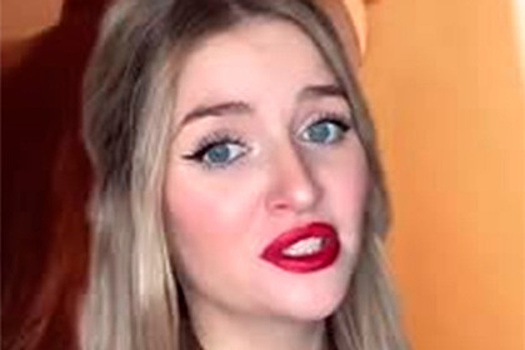 Стюардесса посоветовала без стеснения просить несколько вещей на борту самолета