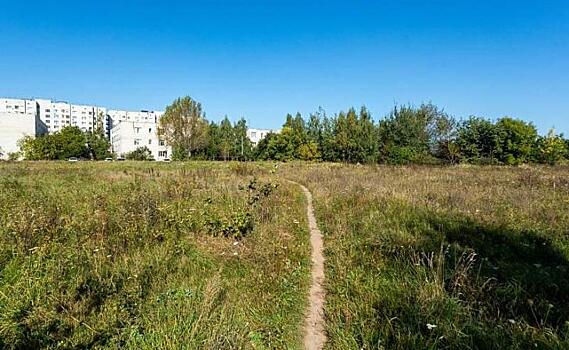 В Курске продают участок площадью 0,43 га под многоэтажную жилую застройку