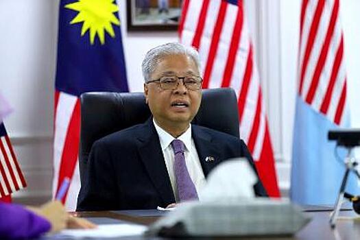 В Малайзии привели к присяге нового премьера