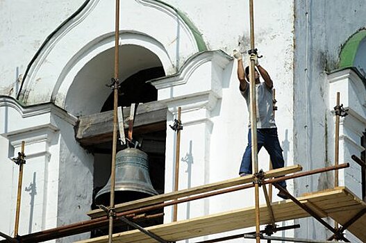 Реставратор сорвался с купола церкви в Москве