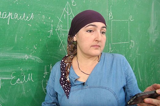 Дагестанские педагоги продлили контракты на работу в Таджикистане