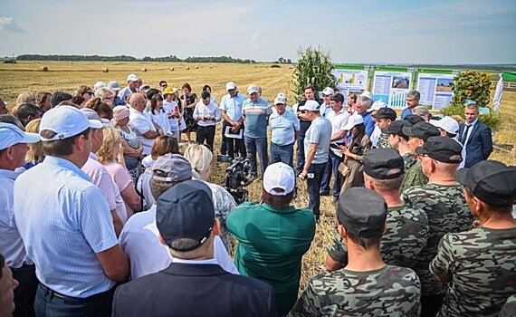 В Нурлатском районе Татарстана собрано около 10 тысяч тонн урожая