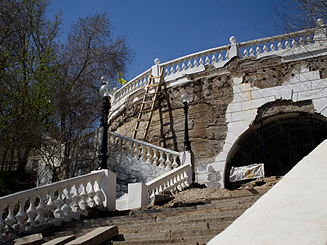 Пешеходный мост через Урал перекроют до завершения реконструкции