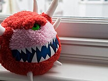Партнёр «Софтклаба» отказался делать мягкие игрушки какодемона — он «злой демон»