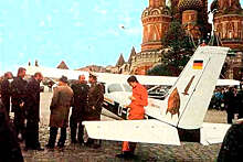 35 лет назад Матиас Руст совершил посадку в центре Москвы