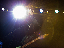 «Крейзи»-кореянки и намёки на Тейлор Свифт: какие песни набирают популярность в мировом хит-параде