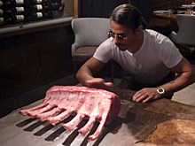 Ресторан знаменитого повара-мема оказался под угрозой продажи