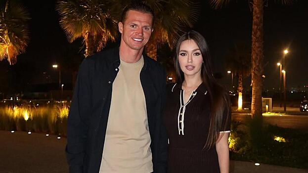 Анастасия Костенко показала дорогостоящий подарок от Дмитрия Тарасова на День святого Валентина: «Не смог долго противостоять»