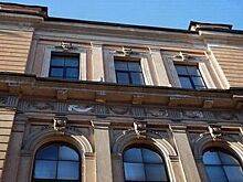Прорыв трубы с кипятком в центре Петербурга повредил помещения БЦ