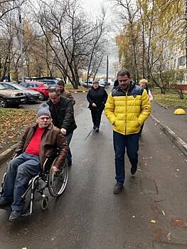 И.о. главы управы побеседовал с жителями Кетчерской улицы