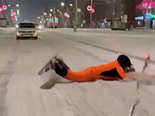 В Красноярском крае сноубордист проехался по улице с кальяном