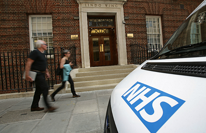 Десятки пациентов умирают в коридорах больниц Великобритании