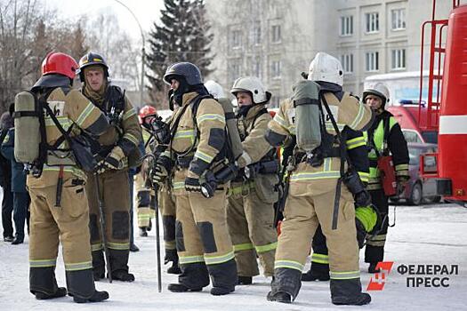 На центральном рынке Нефтеюганска произошел пожар