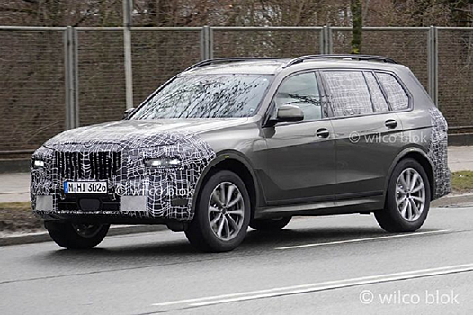 Фотошпионы попытались рассекретили роскошное оборудование BMW X7 Facelift 2023 года