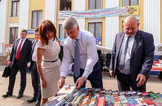 Глава администрации Нижнего Новгорода проинспектировал работу школьных базаров (ФОТО)