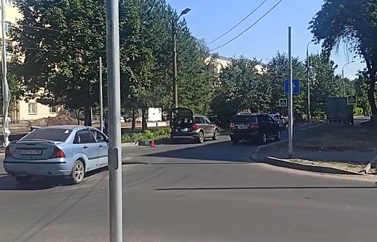 Два человека пострадали в столкновении иномарок в Автозаводском районе