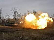 Украинская бронетехника пошла на прорыв к окруженным в ДНР бойцам ВСУ