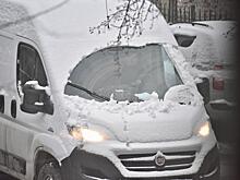 Как екатеринбуржцы отреагировали на первый снег: подборка из соцсетей
