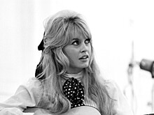 Вдовец Брижит Бардо признался, что актриса устала жить, борясь с болезнью