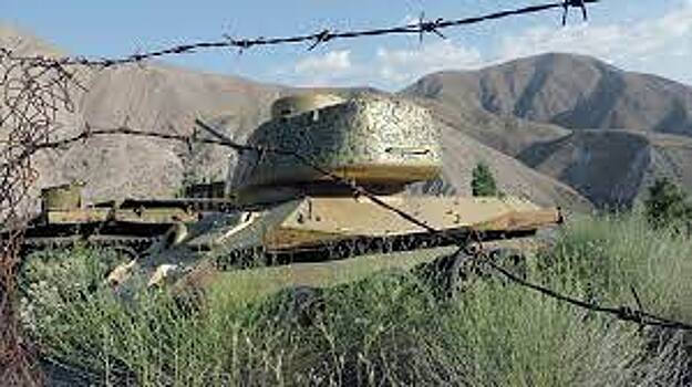 «Талибан» бросил танки на фронт в Панджшере