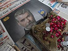 Пирс Броснан извинился за рекламу индийского жевательного табака