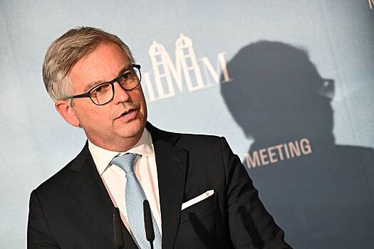 Россиянам назвали доступные для поездок по Европе визы