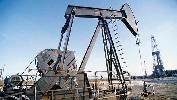 Мировые цены на нефть перешли к снижению