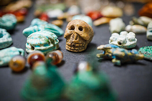 Фаллосы и черепа: найдена сокровищница колдуньи из Помпей