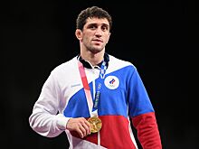 Олимпийский чемпион по вольной борьбе Заурбек Сидаков провёл тренировку с Джастином Гэтжи