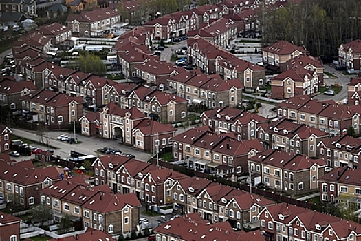 Богатые москвичи бросились скупать элитные коттеджи