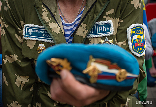 Курсантов отчислили из воздушно-десантного училища из-за демарша со снятием погонов
