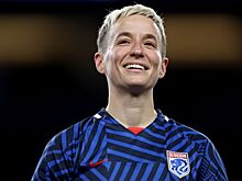 Продажи Victoria’s Secret упали после рекламы с футболисткой Меган Рапино