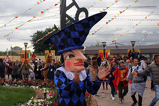 На омском фестивале "В гостях у Арлекина" покажут лучшие спектакли кукольников восьми стран
