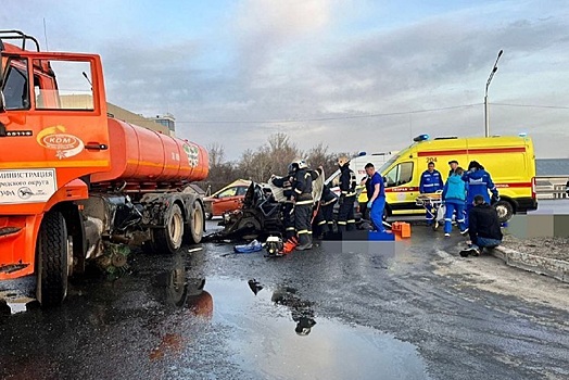 Пять человек скончались до приезда скорой после ДТП с КамАЗом