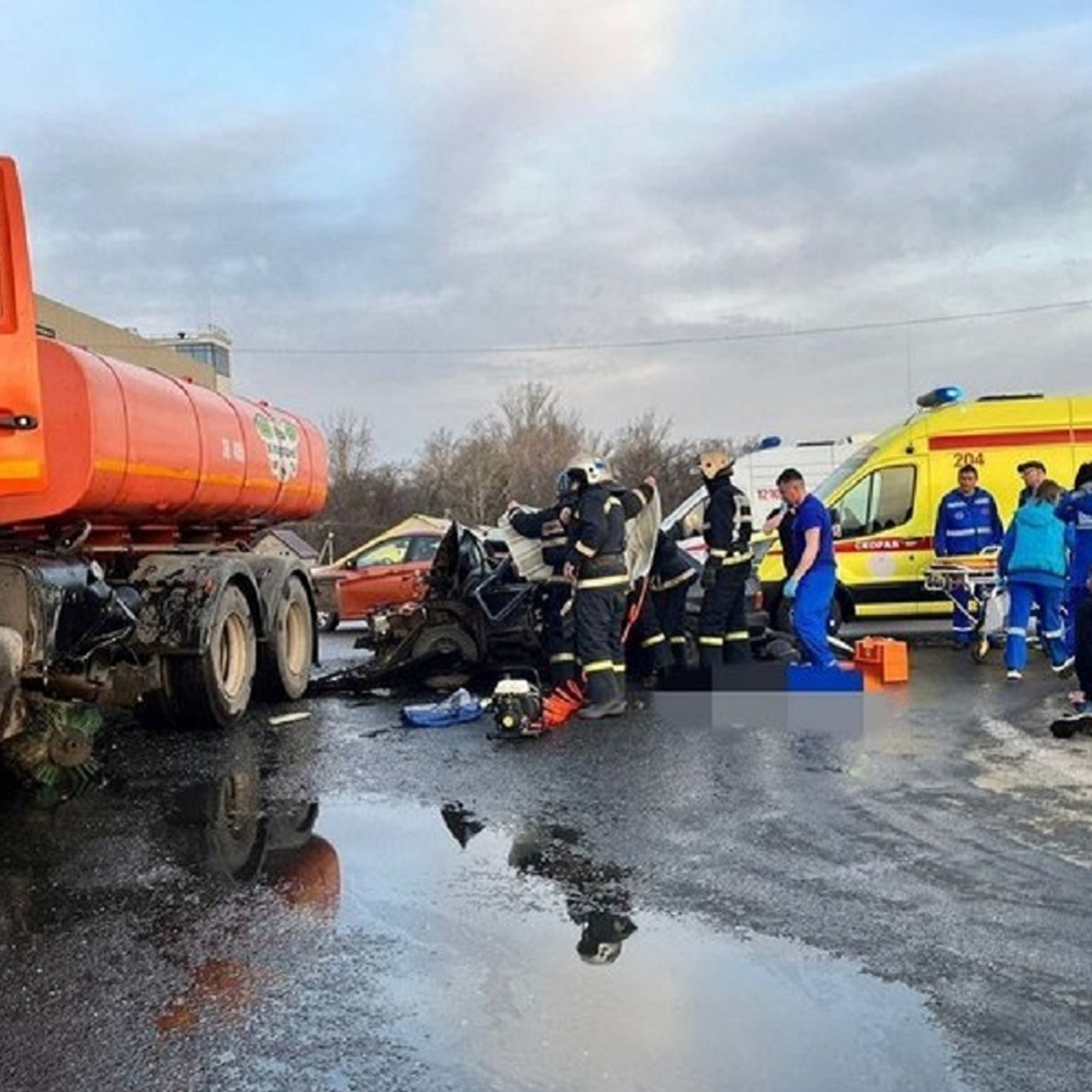 Пять человек скончались до приезда скорой после ДТП с КамАЗом - Рамблер/авто