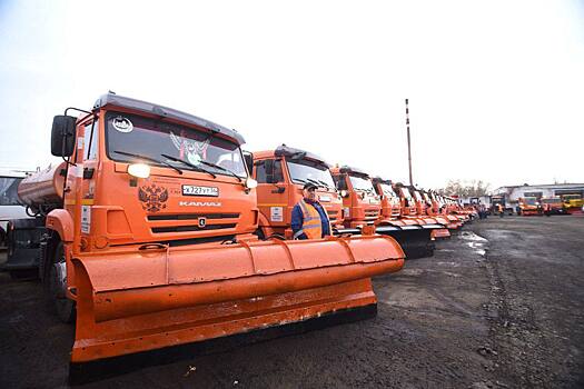 В Оренбурге проверили готовность техники к уборке снега