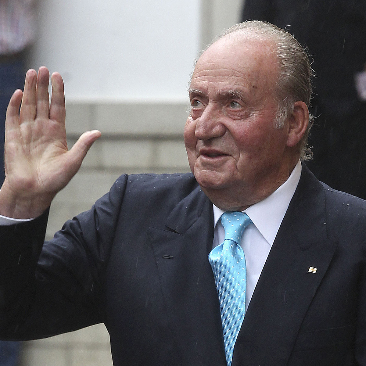 Планирует ли бывший король Испании Хуан Карлос I вернуться из изгнания?