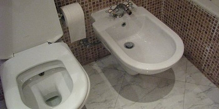 В Югре украли сантехнику из квартир для сирот