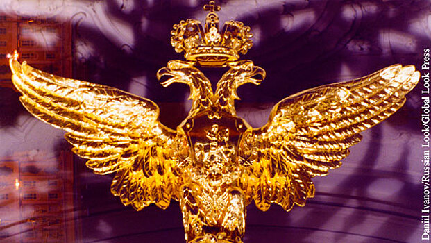 Трехсотлетие Российской империи проходит совсем незаметно