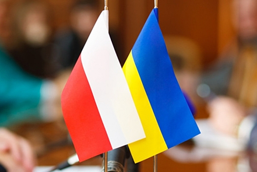 Польша готова войти в число гарантов мирного соглашения по Украине