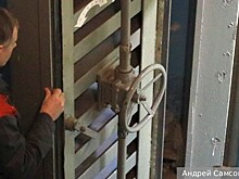 Мэр Николаева предложил обустроить секретные бомбоубежища со светом и интернетом для депутатов