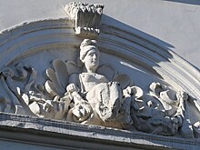 Барельефы доходного дома Константинова отреставрируют