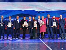 Глава федерации каратэ РФ Сергей Цой наградил сотрудников тюменских предприятий «Роснефти»