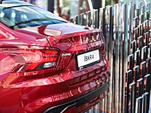 В Подмосковье заметили автовоз с машинами Lada Iskra