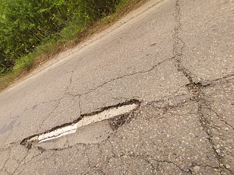 Мэр Зеи посчитал ямы в микрорайоне города и пообещал сделать ремонт