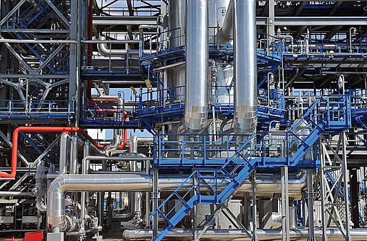 Астраханский газоперерабатывающий завод остановил производство бензина