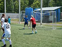В Самаре футбольные профи провели тренировки для молодых спортсменов